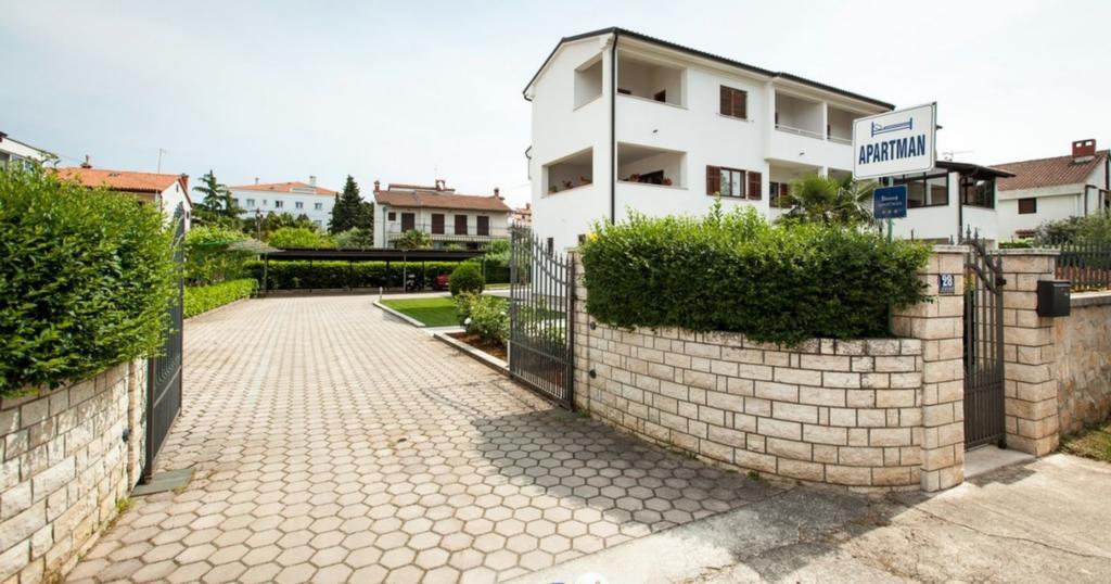 Apartments Hrvatin روفينج المظهر الخارجي الصورة