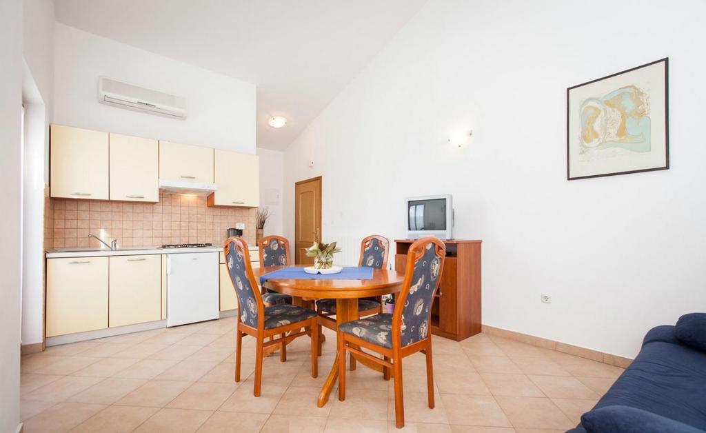 Apartments Hrvatin روفينج المظهر الخارجي الصورة