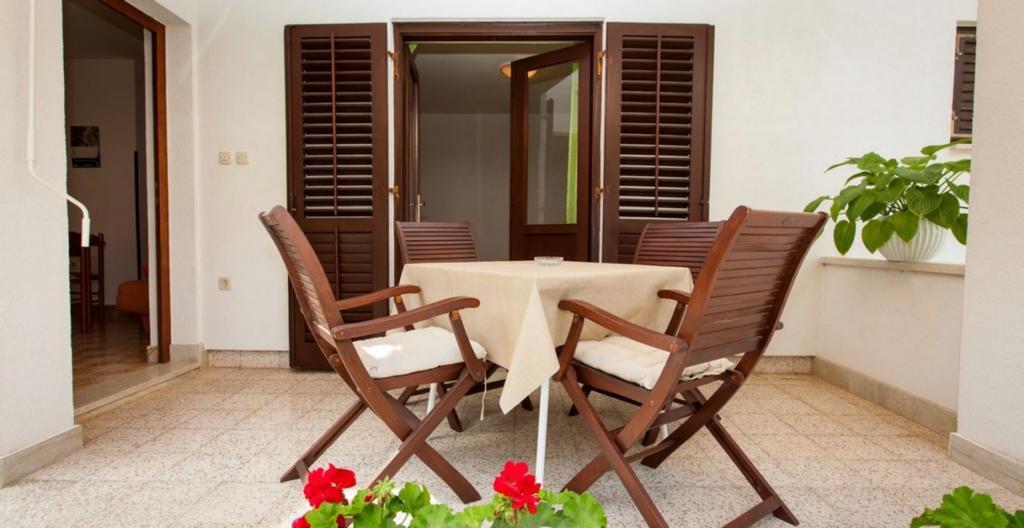 Apartments Hrvatin روفينج المظهر الخارجي الصورة