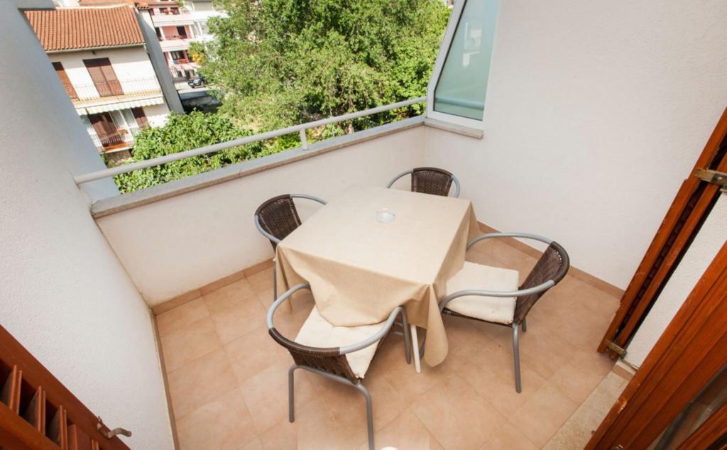 Apartments Hrvatin روفينج المظهر الخارجي الصورة